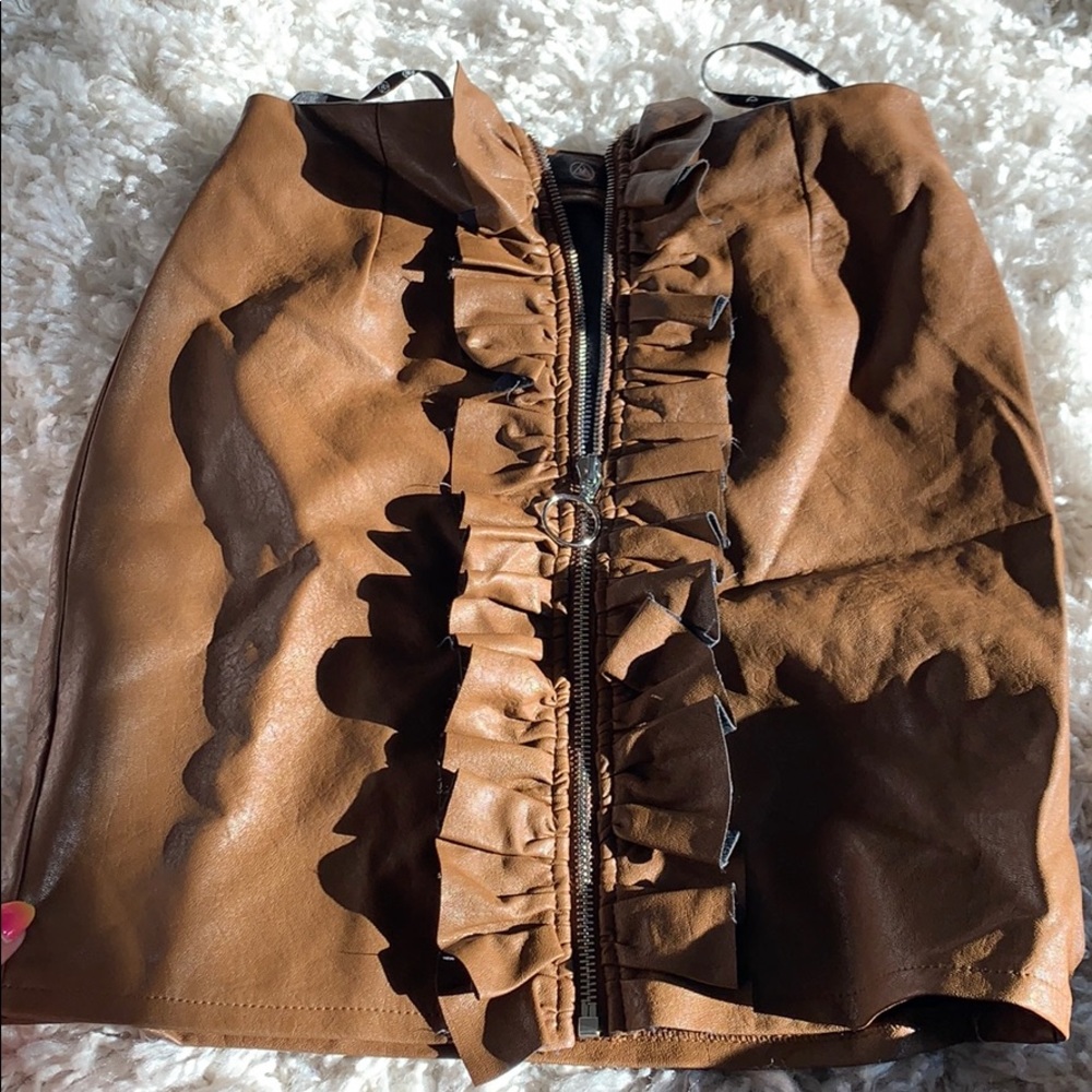 Zip up leather skirt